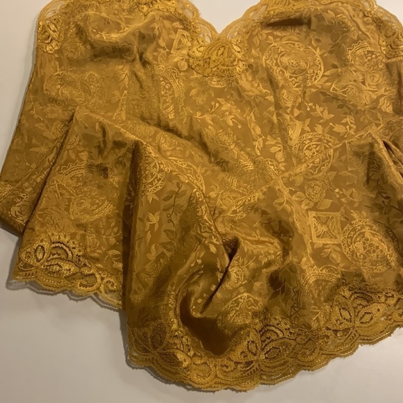 JENNIFER Moore Slip Size M- Great Condition - Picture 13 of 16